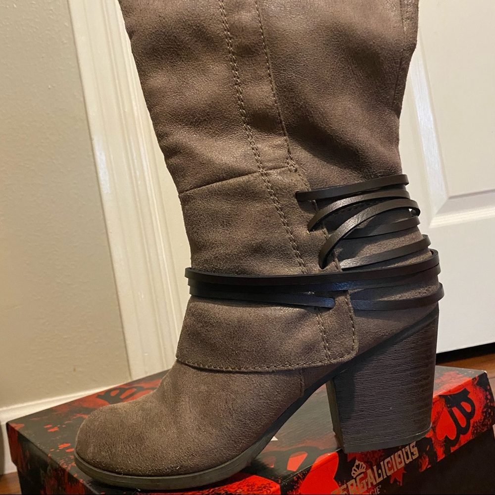 Fergie Boots, Gray, lexis WC, Taupe 7 1/2